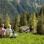 מלון Alpenhof