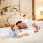 Alpenhof 4* טוקס