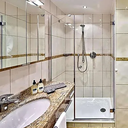 Alpenhof 4*