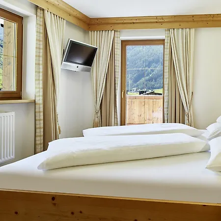 Alpenhof 4* Тукс